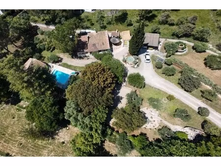 magnifique propriété de caractère de 10 500 m2 en languedoc-rousillon