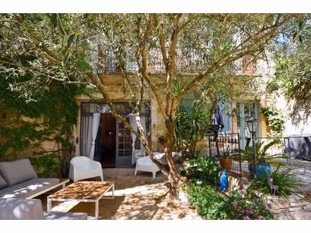 jolie maison de village 180 m²  jardin