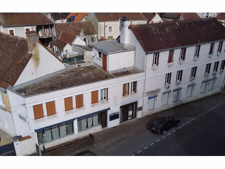 immeuble de 484 m² à chabris - 300 000 €