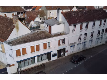 immeuble de 484 m² à chabris - 300 000 €