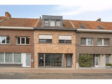 commercieel te koop in geel