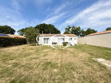 maison familiale avec garage et jardin -- 911 m2