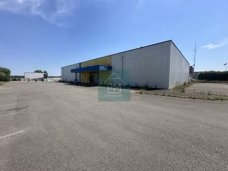 achat local commercial 1 100m² st just en chaussee 60130