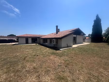 vente maison 4 pièces 146 m² à sarbazan (40120)  297 000 €