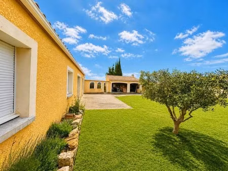 villa 130 m2 terrain 1100 m2