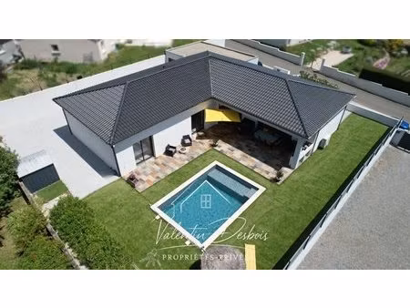 villa contemporaine 2020 - 170 m² habitables - piscine chauffée - double garage
