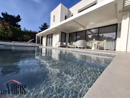narbonne - superbe villa contemporaine de 240 m2
