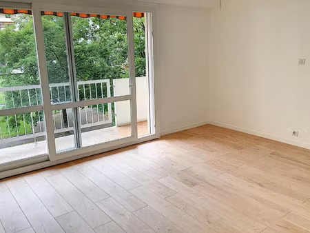 location appartement 4 pièces 77 m² à aix-les-bains (73100)