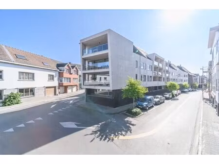 instapklaar appartement met 2 slaapkamers centrum aalst.