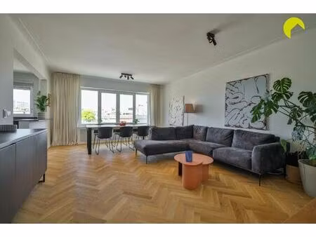 appartement te koop in wilrijk met 2 slaapkamers