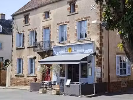 vente maison à chaillac (36310) : à vendre / 307m² chaillac
