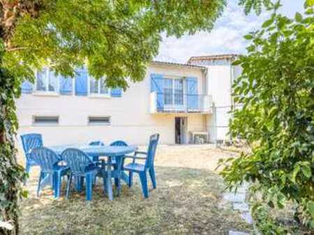 vente maison à niort (79000) : à vendre / 83m² niort