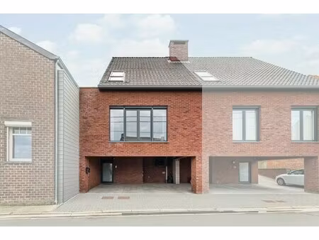 energiezuinige gezinswoning te zussen