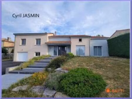 vente maison à verruyes (79310) : à vendre / 174m² verruyes