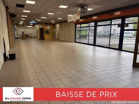 ensemble immobilier dactivités avec logements emplacement stratégique