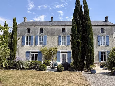 vente maison 6 pièces 162 m² à dampierre-sur-boutonne (17470)  299 900 €