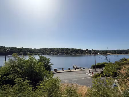 vente immeuble 40 pièces  715.00m²  éguzon