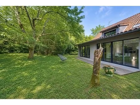 maison de 6 pièces de 160 m² à bruges
