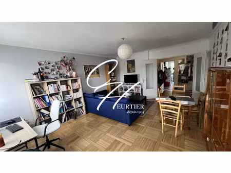 vente appartement 2 pièces 57m2 grenoble 38000 - 170000 € - surface privée