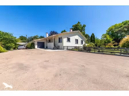 vente maison 8 pièces 201 m² à saint-nicolas-de-la-grave (82210)  315 000 €