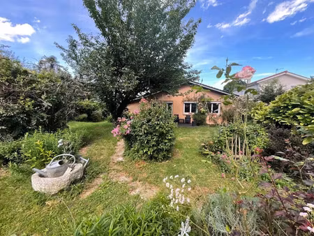 vente maison 4 pièces 74.2 m² à la boisse (01120)  319 000 €