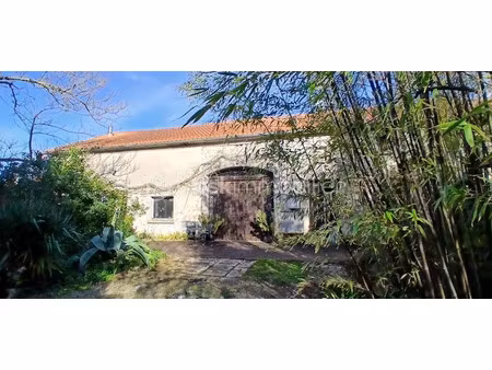 vente maison 9 pièces 379 m² à barbezieux-saint-hilaire (16300)  364 000 €