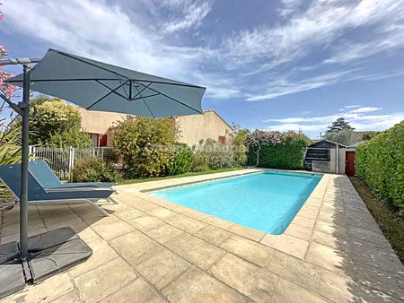 maison saint just   5 pièces avec piscine