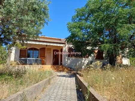 a 10 mn de pézenas  dans un quartier calme et verdoyant   sur 804 m² de terrain clos   agr
