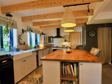 jolie villa rénovée en 2022 avec pisicne