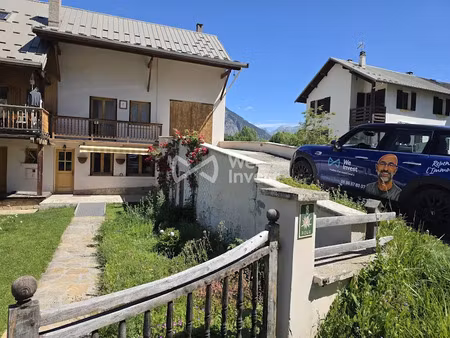 vente maison 5 pièces 86 m² à villar-saint-pancrace (05100)  370 000 €