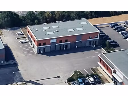 location local d’activités meyzieu 69330 203m²