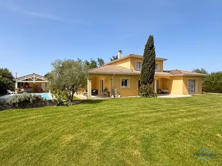 dpt landes (40)  à vendre aire sur l'adour maison contemporaine t6 de 202m² habitables +..