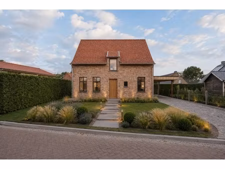 huis te koop in kortemark met 4 slaapkamers