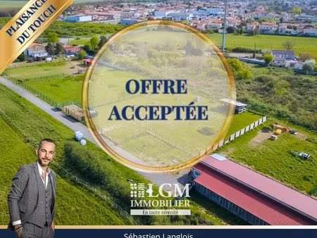 plaisance du touch  propriété de charme avec maison rénovée et bâtiment de 380m2 sur 1 59.