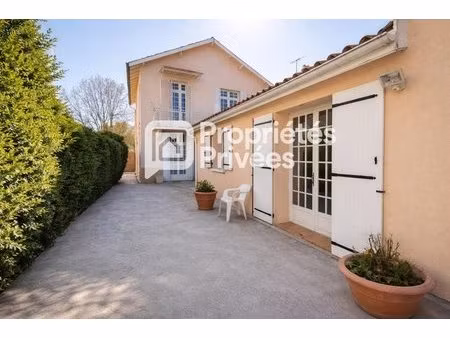 maison individuelle avec dépendance aménagée