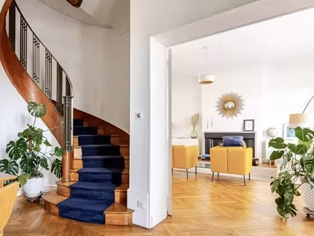 villa art déco d'architecte de 330m2 à 5mn à pied du coeur