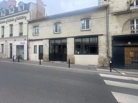 location commerce nantes 44000 72m²