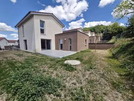 location maison 5 pieces à bourgoin