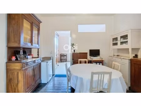 à vendre 4 lots de copropriété dans un petit immeuble à faibles charges