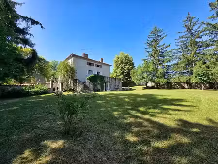 vente maison 10 pièces 250 m² à glaine-montaigut (63160)  420 000 €