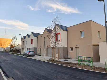 location maison 3 pièces 61m²
