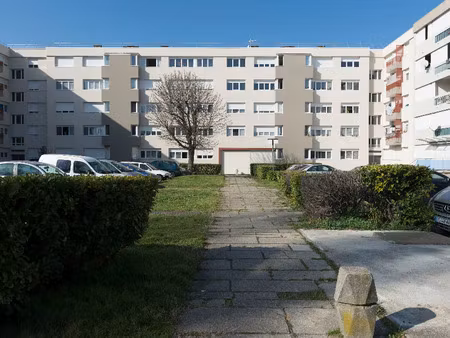 location appartement 4 pièces 76 m² à montélimar (26200)