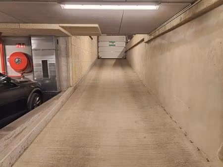 parking à louer à de l'héliport - helihavenlaan 50 bruxelles (vbe38261)