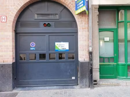 parking à louer à du rempart des moines - papenvest 31 bruxelles (vbe37964)