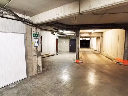 parking à louer à uyttenhove - uyttenhovestraat 33 jette (vbe38068)