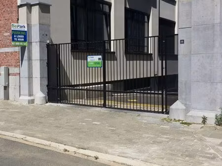 parking à louer à charles malis - charles malisstraat 48 molenbeek-saint-jean (vbe38134)