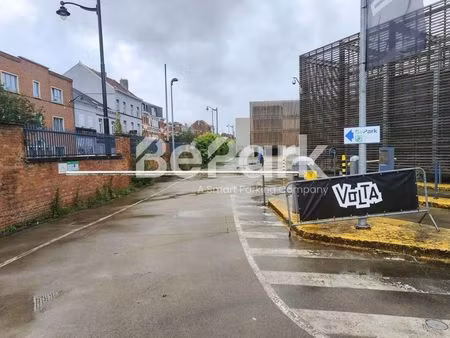 parking à louer à osseghem 50 molenbeek-saint-jean (vbe38081)