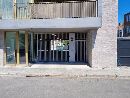 parking à louer à général biebuyck - generaal biebuyckstraat 40 neder-over-heembeek (vbe38