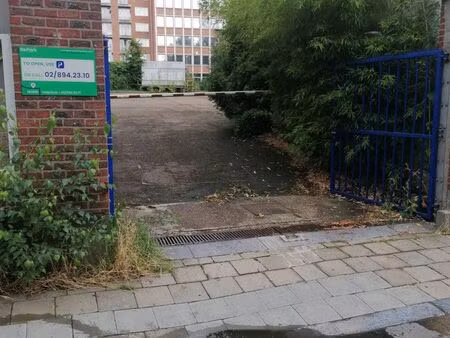 parking à louer à du duc 92 woluwe-saint-pierre (vbe37978)