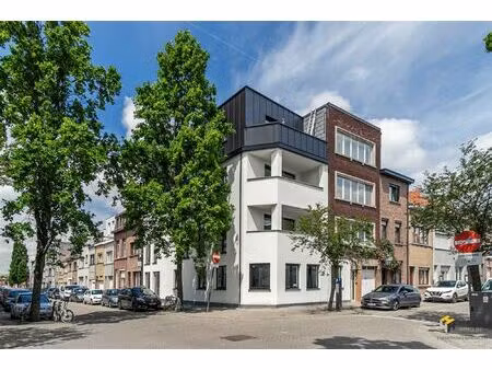 commercieel te koop in antwerpen met 8 slaapkamers